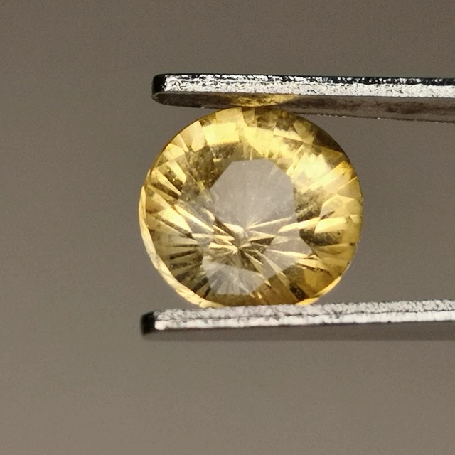 Citrine naturelle du Brésil - VS - Ronde 1.22 Carat