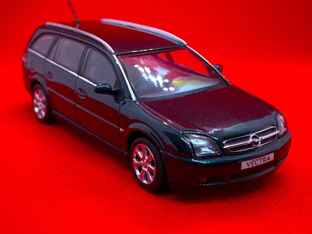 Schuco Opel Vectra Caravan 2002 Darkgreenmetallic 1:43 Original Opel Werbemodell