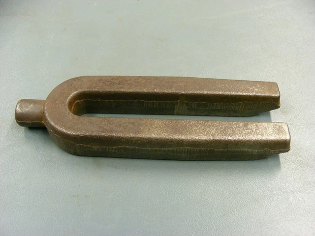 Armstrong Work Holding U Strap Clamp Milling Machine (?) Strap No. 66