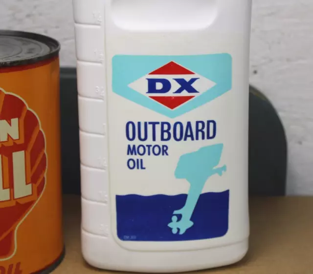 RARE NEAR MINT 60's era DX OUTBOARD MOTOR OIL Old School 1 qt Plastic Bottle Can