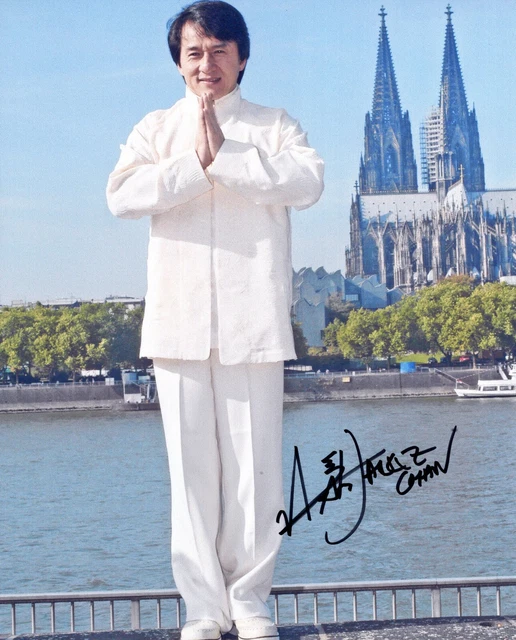 A fantastic 10x8 Autographed Photo of Jackie Chan & CoA