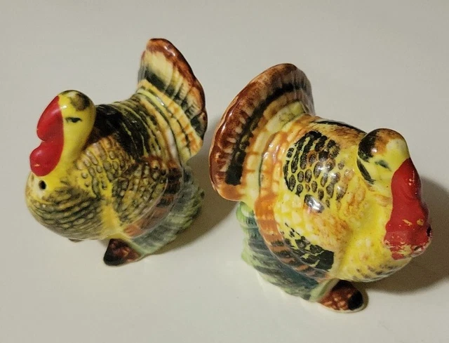 Turkey Figurine Thanksgiving Salt & Pepper Set Ceramic Porcelain Hand Painted