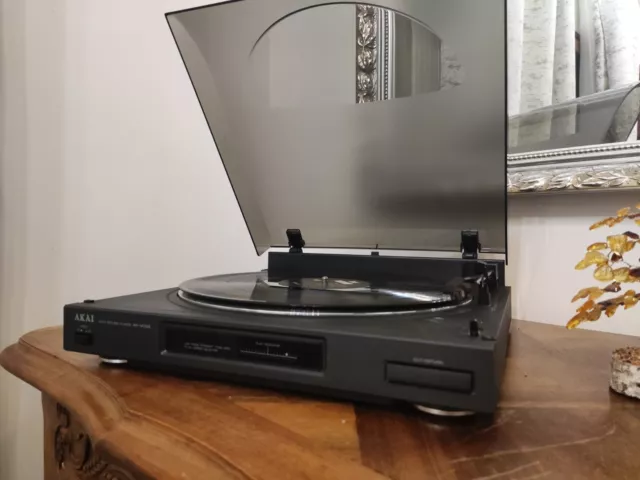 platine vinyle Akai Ap M395 très bon état !!!