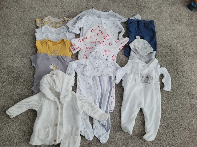 Neutral unisex Baby Bundle 0 to 3 months Baby boy Baby girl George, disney baby,