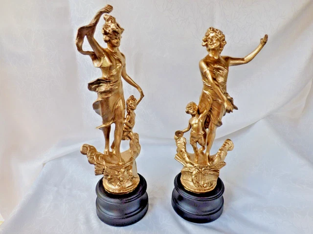 Figuren-Paar tanzende Frau und Mann mit Kind