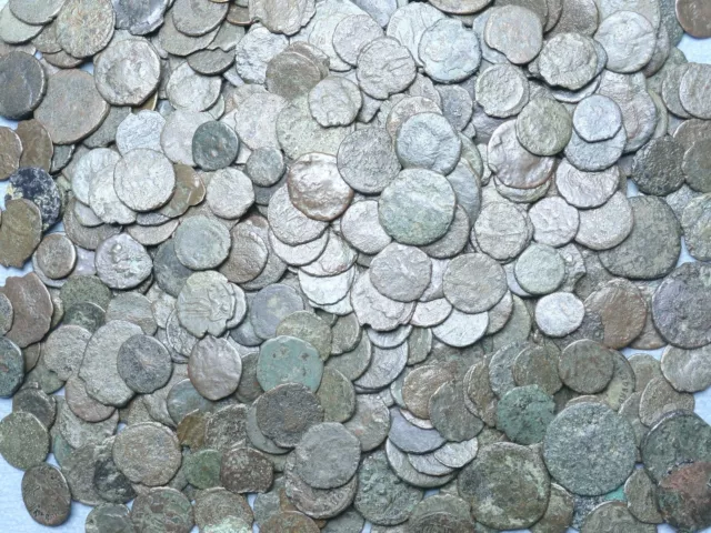 Lot Of 500 Low Grade Roman Bronze Coins