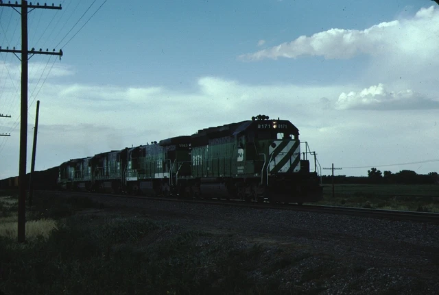 BN Burlington Northern EMD SD40-2 Kodachrome original Kodak Slide