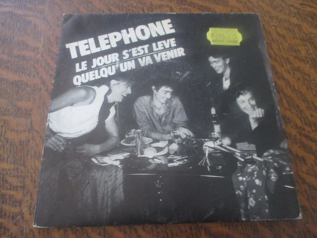 45 tours telephone le jour s'est leve