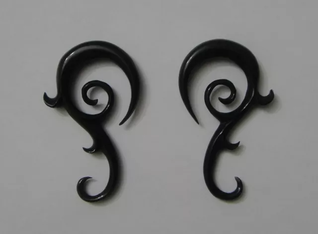 Pair HORN TRIBAL FLORAL SWIRL VINE SPIRALS HOOK TAPER EAR HANGER EAR PLUG GAUGES