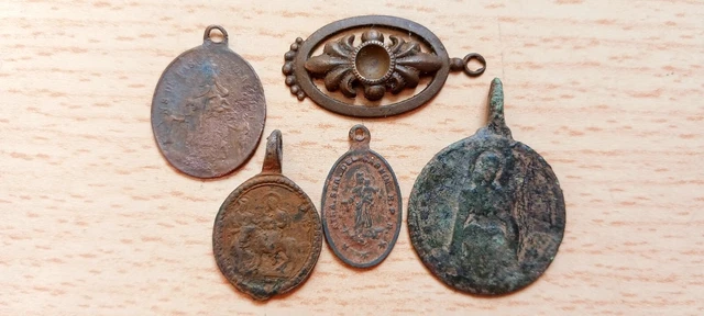 Coleccion Medallones Colgantes De Bronce Antiguos