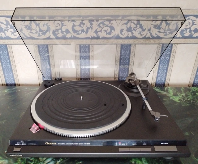 TECHNICS SLQD33 DIRECT Drive Fully Automatic Turntable System Record