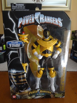 gold zeo ranger figure