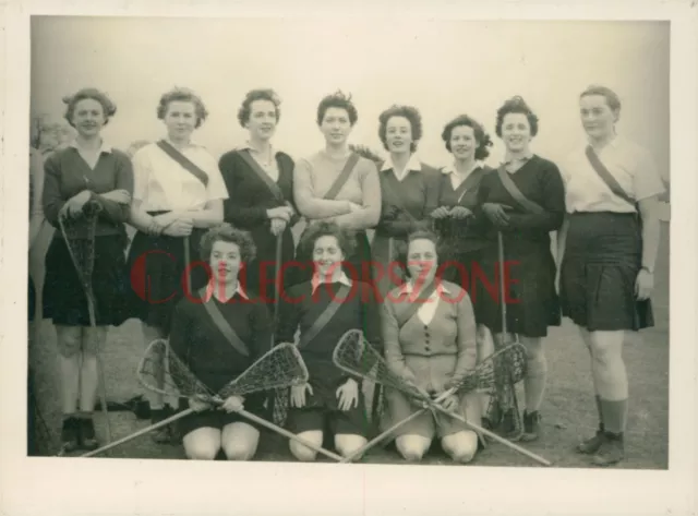 1953 University Of London Kings College women's Lacrosse Club Photo 6.25x4.75 In