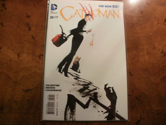 NM+ DC New 52 Series Comic-CATWOMAN #39 (Vol 4) Selina Kyle Gotham City Lee Cvr