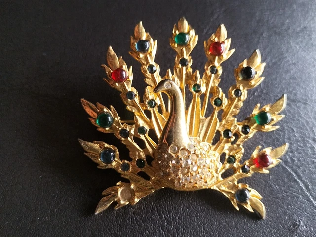 Broche Vintage En Métal Doré Avec Strass Et Perles – Occasion, Pièce Unique à Petit Prix