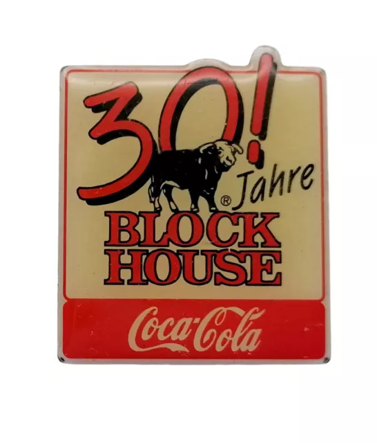 Coca Cola Block House Pin Spange Anstecker Button Anstecknadel Werbung 30 Jahre