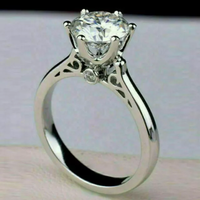 Anillo de compromiso con solitario de diamante de imitación de talla...