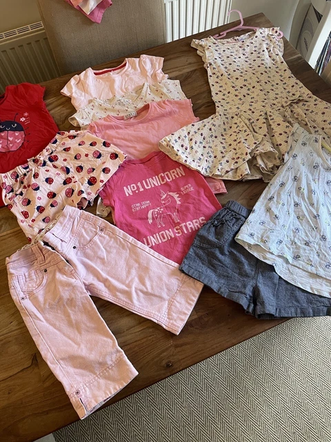 Lovely summer bundle of girls clothing Age 4-6 yrs mix & match outfits 10 Items