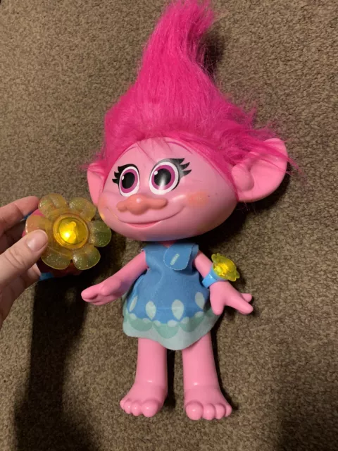 Interactive shop poppy troll