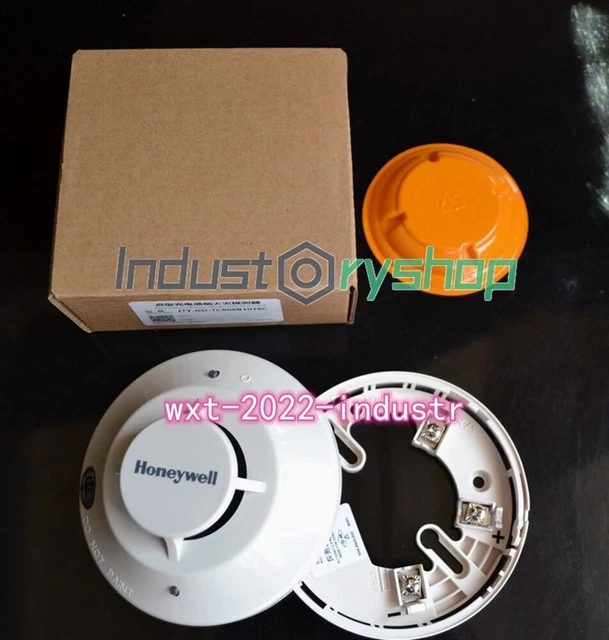 1PCS NEW FOR Honeywell TC806B1076 point smoke detector