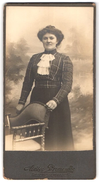 Fotografie Atelier Promenade, Kjobenhavn, Frederiksberggade 19, Portrait Dame i