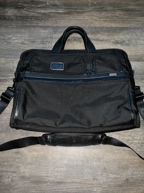 Tumi 'Alpha 2' Portfolio Organizer Business Brief 16" Black Ballistic Nylon