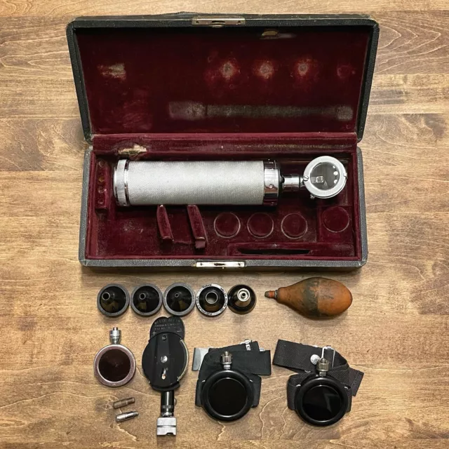 Vintage Welch Allyn Co. Otoscope Ophthalmoscope BD Fleischer Stethoscope & Case