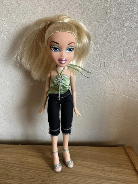 2001 Bratz Cloe Doll - Fully Clothed (V) 2