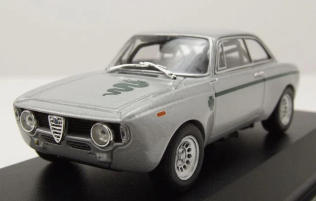 Minichamps 940120721 – Alfa Romeo 1600 Junior Z 1972 – Rouge – 1/43