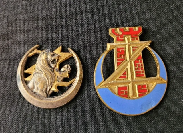 Insigne militaire France, 4e régiment de zouaves - Collection