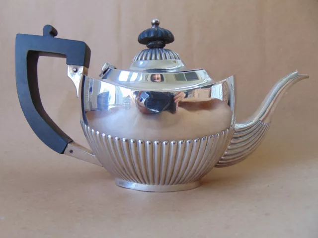 Lovely Edwardian Sterling Silver Oval Reeded Teapot 1906