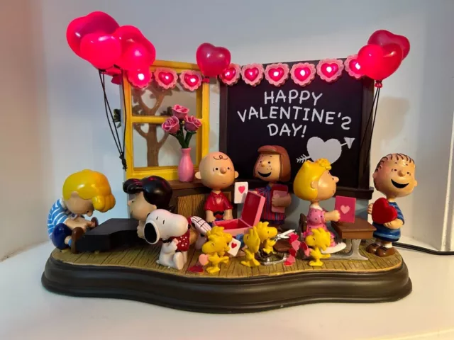 Danbury Mint Peanuts Light Up Holiday Collection Valentine's Day Be My Valentine