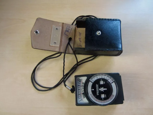 Leningrad 8 Light Exposure Meter with Strap in Original Leather Case