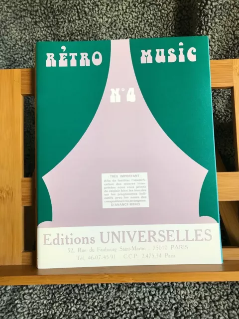 Retro Music Vol. 4 recueil piano accordéon chant partition éditions Universelles