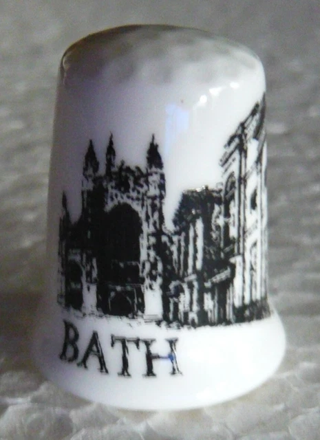 Birchcroft Dé à Coudre Porcelaine Angleterre - Motif Statue De La Liberté New York - Boîte Cadeau Included