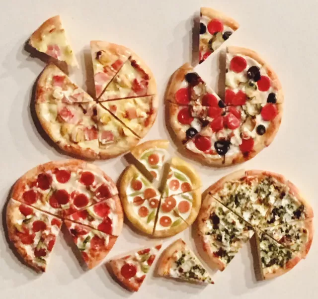Barbi Dollhouse Miniature Food Mini Pizza Slices Mixed Tiny Lot 👻🧲8pc U Choose
