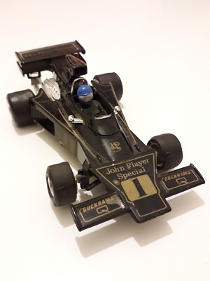 rare  voiture circuit  PISTA  POLISTIL  FORMULE 1  LOTUS 76  JPS   ech 1/32  TBE 