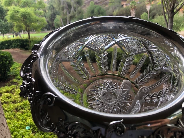 AMERICAN BRILLIANT cut glass bowl. Rare "Queens" pattern Sinclaire. Sterling. 14