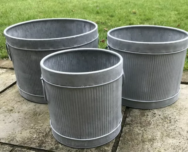 Vintage Style Galvanised Metal Barrel Ribbed Planter Tub Plant Flower Pot Garden