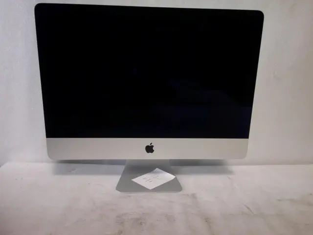 Apple iMac A1418 Late 2013 21.5" i5-4570S 2.90GHz 8GB 1TB HDD AIO (H527)