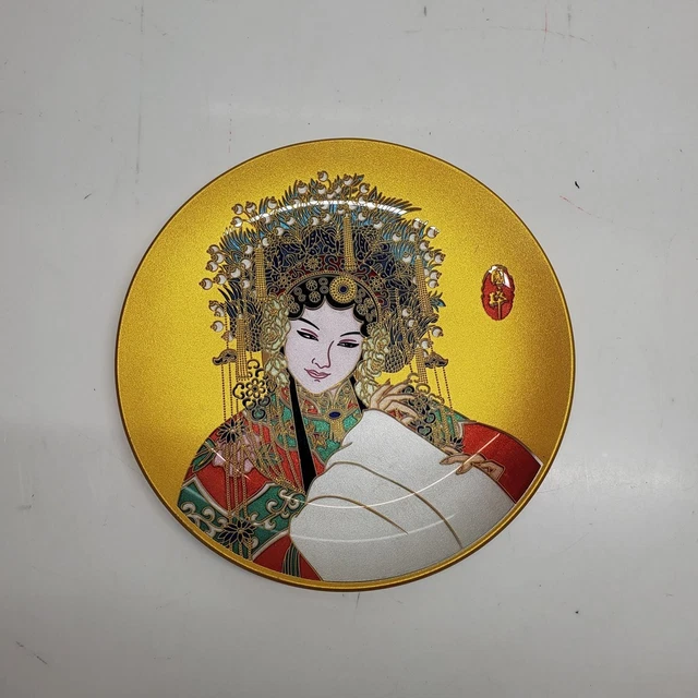 Handmade Alegant Decorative Asian Artwork Collectible Plate