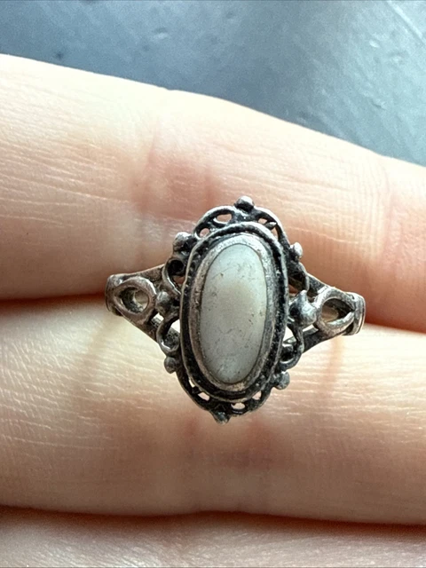 Bague Ancienne En Argent Massif 925 - Style Jonc Anneaux Créateur Ethnique Avec Nacre - Taille 52 - Occasion