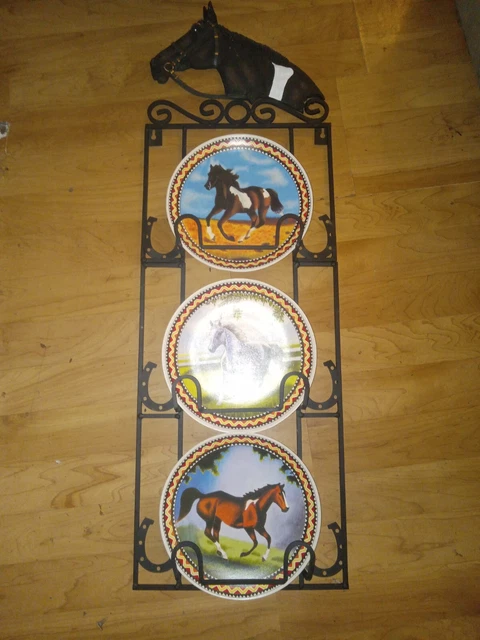 Beautiful Cast Iron Metal Horse Design Plate Rack w/ 3 Horse Picture...