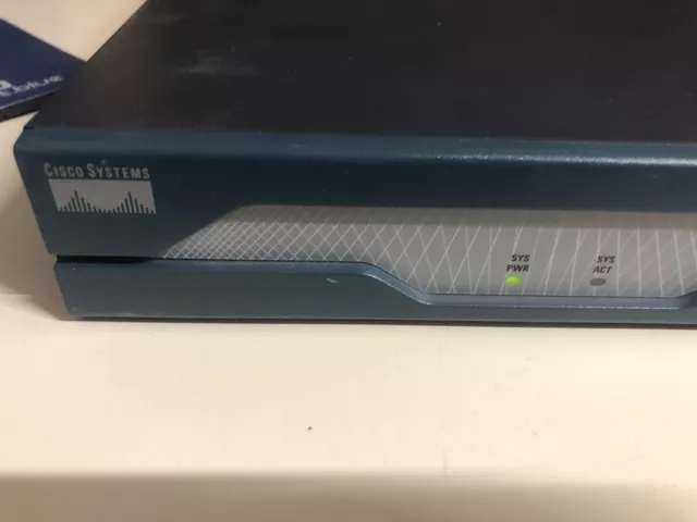 CISCO 1800 Series Router Model 1841