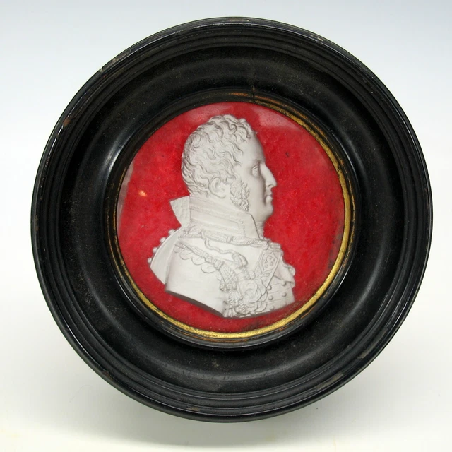 Early 19th Century sulphide glass Military silhouette cameo portrait by Desprez