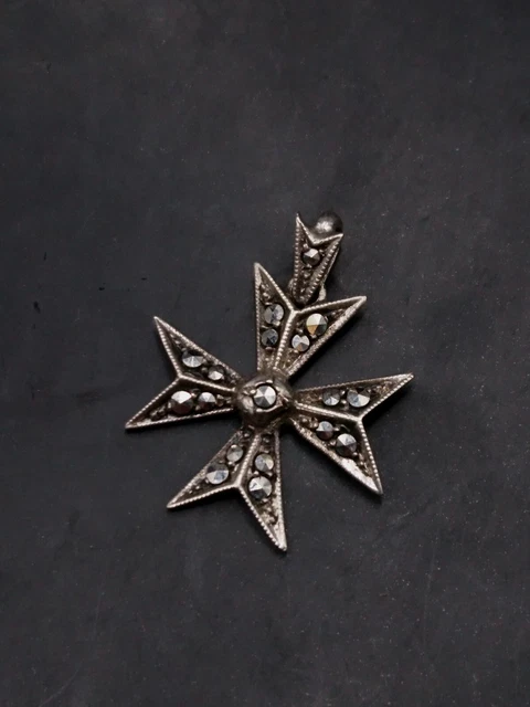 Old Vintage 935 Silver Maltese Cross Pendant with Marcasite Stones. Free UK P&P