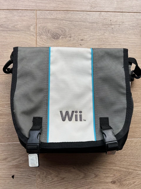 Wii carrying store case