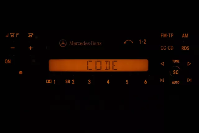 Radio-Code für Ihr Mercedes-Benz Classic Special Exquisit Audio 5 10 30