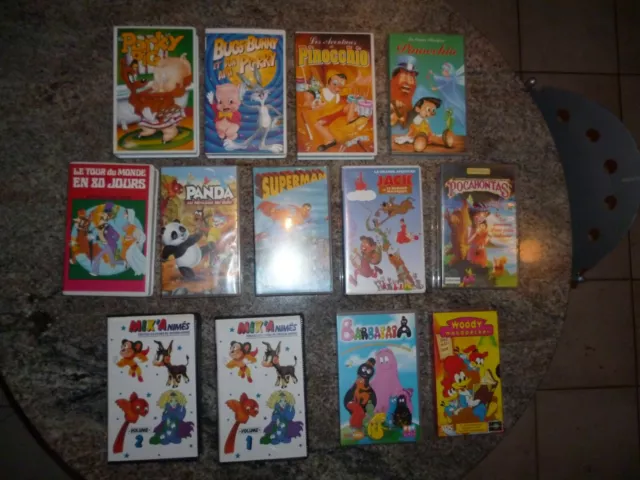 LOT DE 13 CASSETTES VIDEOS VHS DE DESSINS ANIMES barbapapa  superman  pocahontas