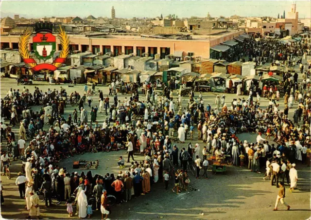 CPM Marrakech- Place Djemaa El Fna&Aroiries de la ville MAROC (880573)